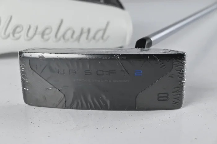 Cleveland HB Soft 2 Black Satin 8 Putter / 36 Inch