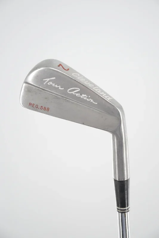 Cleveland Tour Action Reg 588 2 Iron S Flex 39″