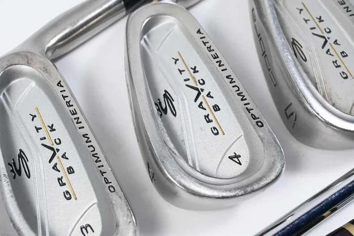 Cobra Gravity Back Irons / 3-PW+SW / Regular Flex Cobra Shafts