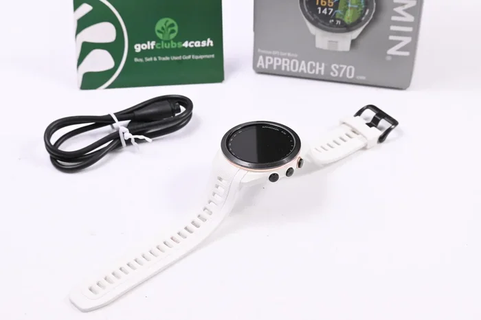 Garmin Approach S70 – 42mm / GPS Watch