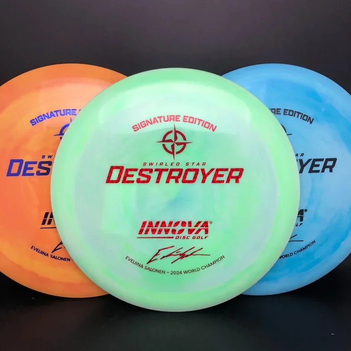 Innova Swirled Star Destroyer Eveliina Salonen