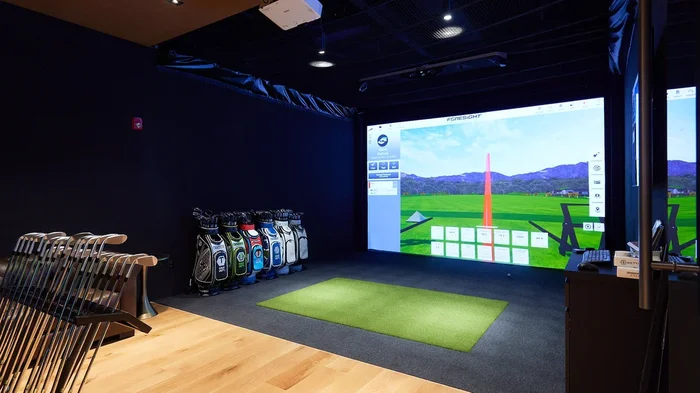Iron or Wedge Fitting – Studio B™ Oak Brook