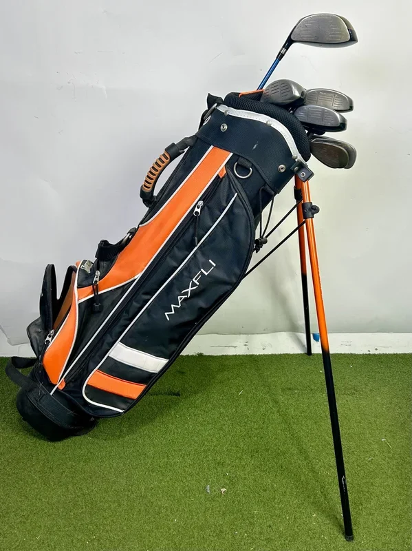 Maxfli Junior Bag – Includes Complete Right-Handed Tour Series U.S Kids Golf Set