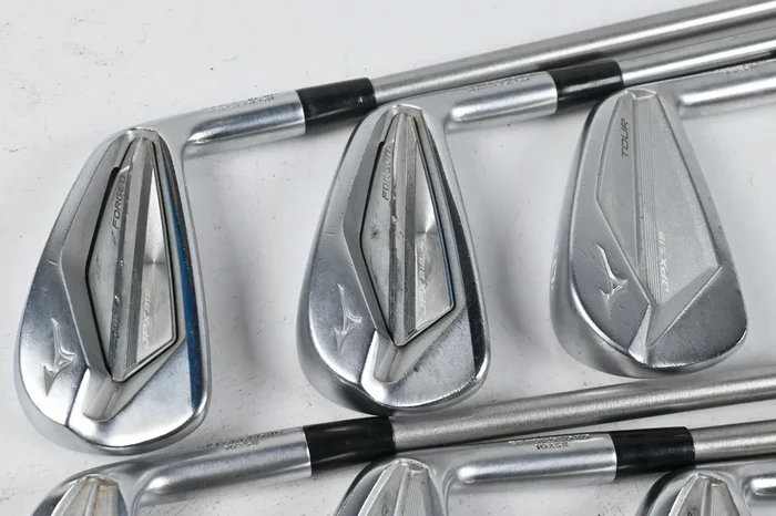 Mizuno JPX 919 Tour Irons / 4-PW / X-Flex KBS Tour C-Taper Lite 115 Shafts