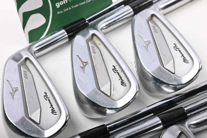 Mizuno Pro 223 Irons / 4-PW / Stiff Flex Project X Rifle Shafts