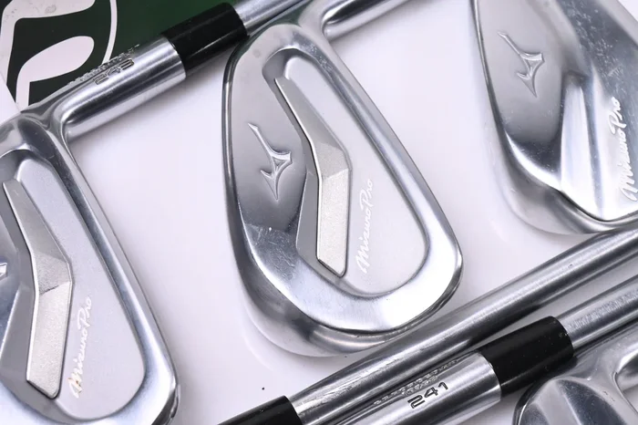 Mizuno Pro 243/241 Irons / 4-PW / Stiff Flex Project X IO 110 Shafts