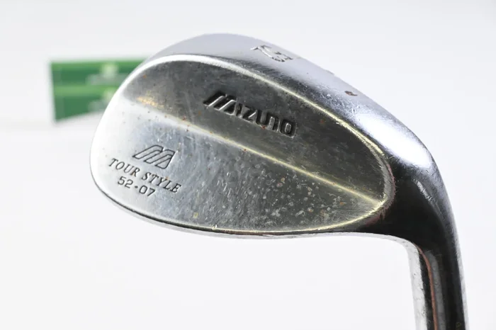 Mizuno Tour Style Gap Wedge / 52 Degree / Stiff Flex Dynamic Gold Shaft
