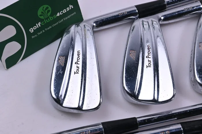 Mizuno TP-18 Irons / 3-PW+SW / Regular Flex Dynamic Gold R400 Shafts