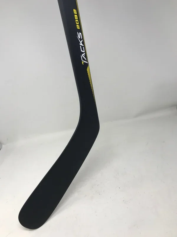 New Other CCM Tacks 2092 Grip Composite Right Handed Hockey Stick Black/Yellow