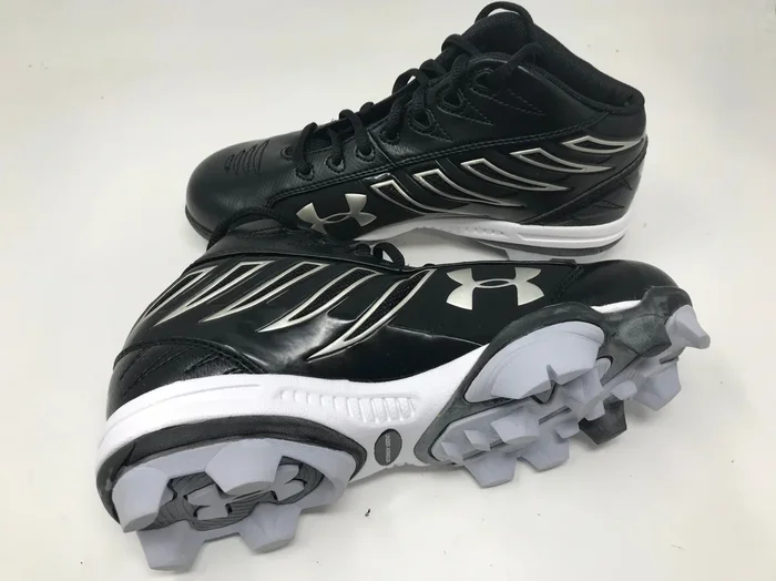 New Under Armour Prowler Mid Junior Youth 4.5 Black/White Molded Football Cleats