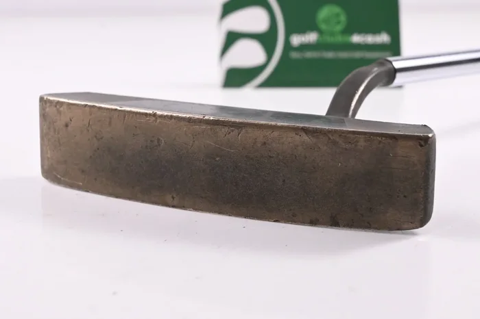 Odyssey DF-Series 552 Putter / 35 Inch