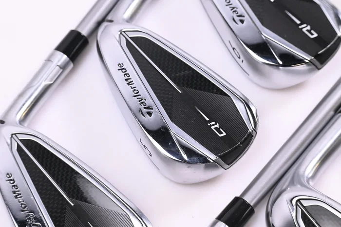 Taylormade Qi Irons / 4-PW+GW / Senior Flex Speeder NX TCS 50 Shafts
