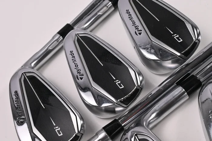 Taylormade Qi Irons / 5-PW / Stiff Flex Dynamic Gold 105 S300 Shafts