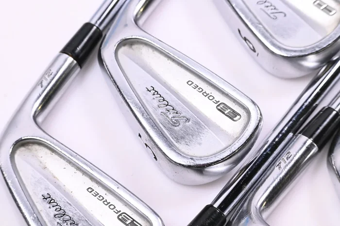 Titleist 712 CB Irons / 4-PW / X-Flex N.S.Pro Modus³ Tour 120 Shafts