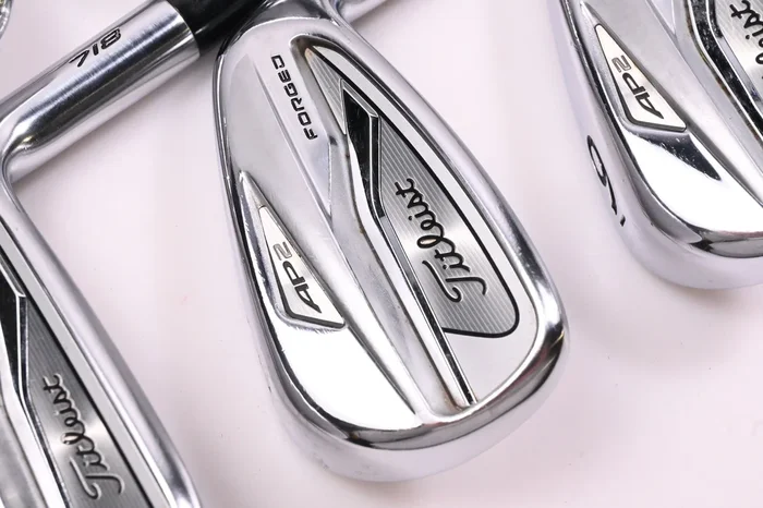 Titleist 718 AP2 Irons / 5-9i / X-Flex AMT Tour White X100 Shafts