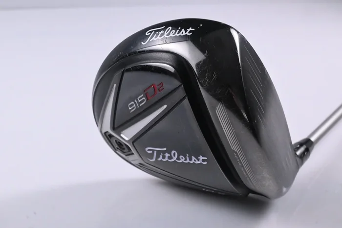 Titleist 915 D2 Driver / 10.5 Degree / Regular Flex Diamana S+ Blue 60 Shaft