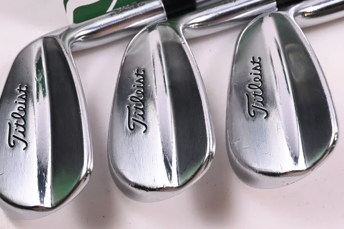 Titleist MB 620 Irons / 6-PW / Stiff Flex Steel Shafts
