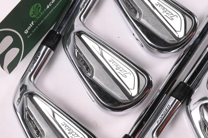 Titleist T100 2019 Irons / 3-9 / X-Flex Project X Precision Shafts