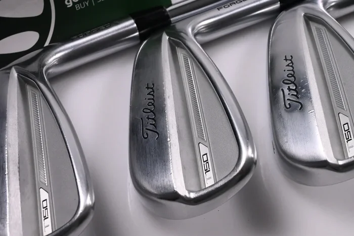Titleist T150 Irons / 6-PW / Stiff Flex AMT Red S300 Shafts