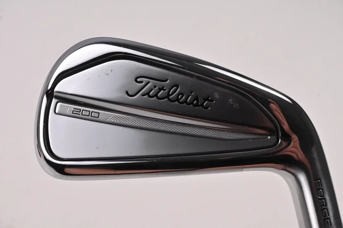 Titleist T200 2023 Utility #2 Iron / 17 Degree / Stiff Flex Project X Evenflow