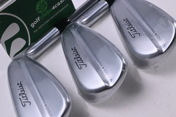 Titleist T250* 2025 Irons / 6-PW / X-Flex Project X 120g Shafts