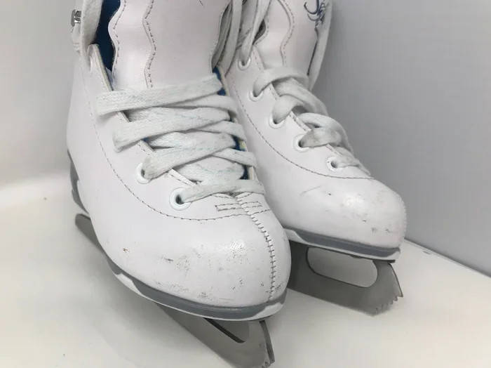 Used Jackson Ultima SoftSkate Womens/Girls Figure Skate Misses Size 11J White
