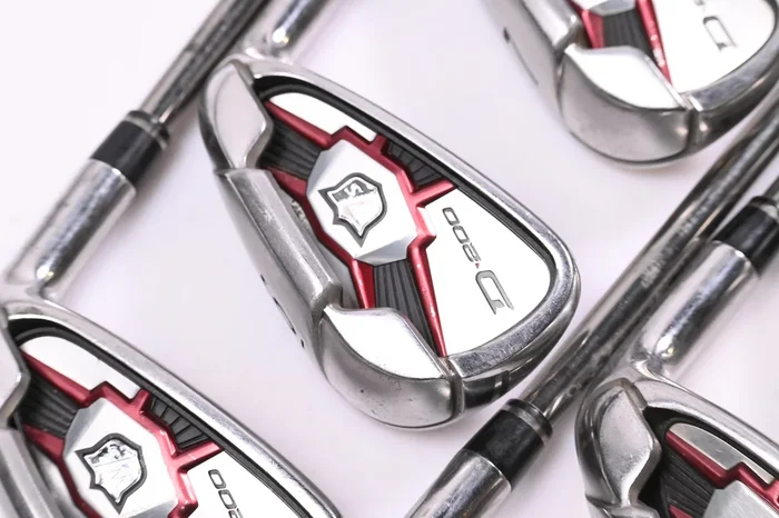Wilson D200 Irons / 5-PW+GW+SW / Regular Flex UST Elements Chrome 59 Shafts