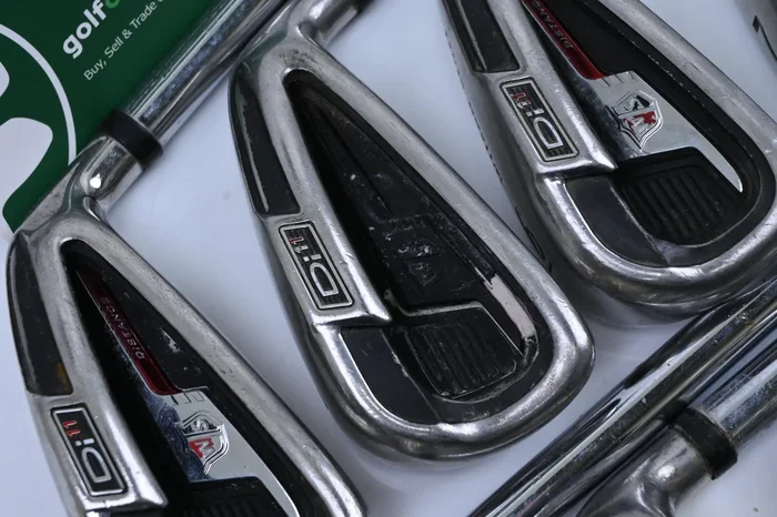 Wilson Di11 Irons / 4-PW+SW / Uniflex SL 95 Superlight Shafts