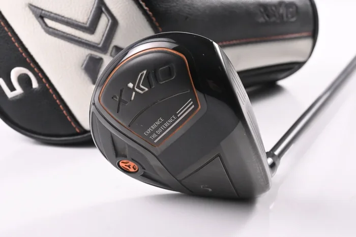 XXIO 9 #5 Wood / 18 Degree / Regular Flex Miyazaki AX-1 43 Shaft